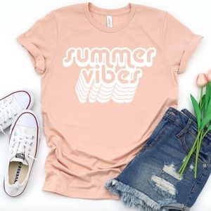 Summer Vibes Graphic Tee in Peach